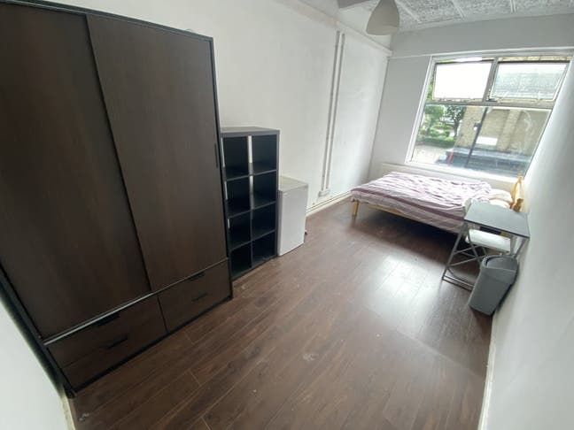 Large Double w/ Lounge for &pound;277pw Main Photo