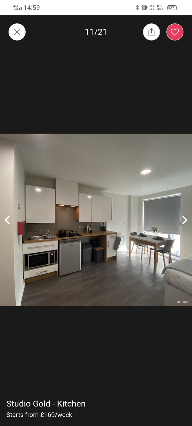 Female Student Accommodation – Room Available in S Main Photo