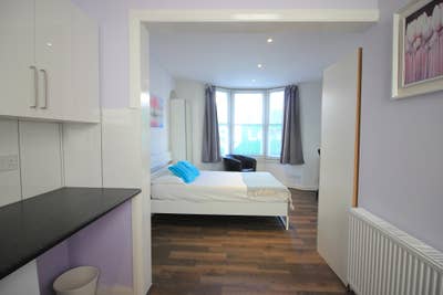 Studio in Brighton Kemptown, 1 minute to sea Main Photo