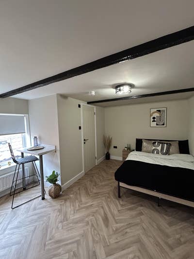 Studio Style Rooms with Ensuites Main Photo