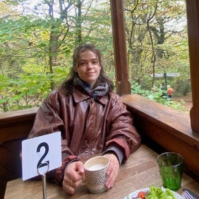 PhD student looking for houseshare/room in Bath! Main Photo