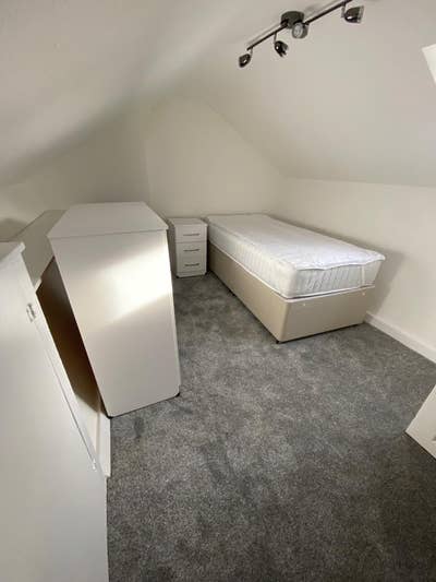 Dollis Hill | Single Room | &pound;780 Pcm/ Storage  Main Photo
