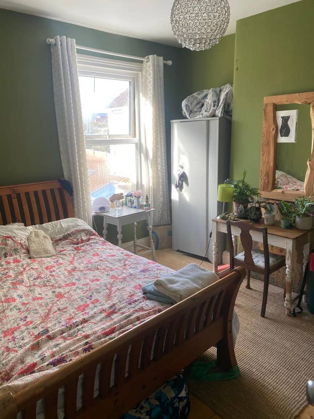 Sunny double in Bishopston Main Photo