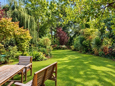 Beautiful Garden Home  Main Photo