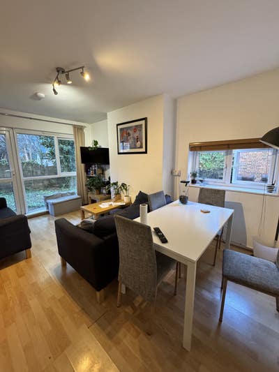 ✨ Bright Double Room in Shepherd’s Bush  Main Photo