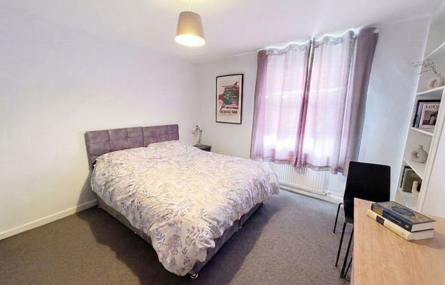 Spacious Double Room to let in Bridgwater Main Photo