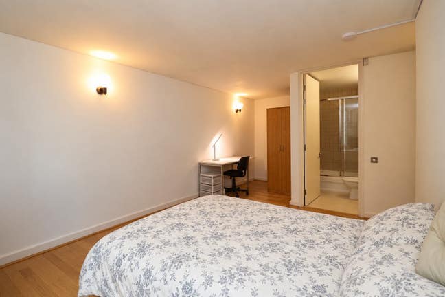 En Suite Room North Greenwich  Main Photo