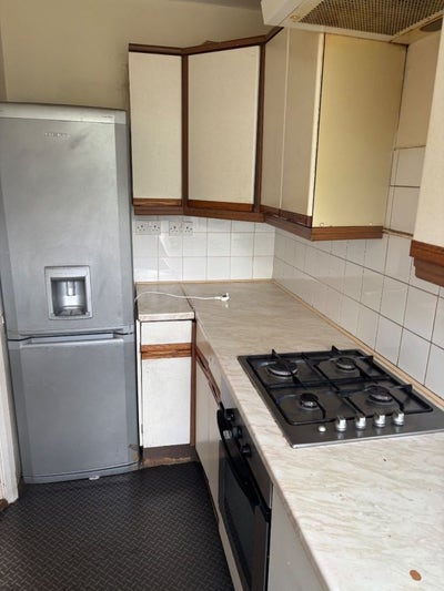 2-bed flat available in UB4 Main Photo