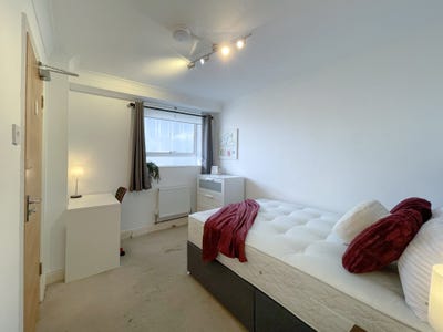 ASAP-  Double Room 5min from Marylebone Station Main Photo