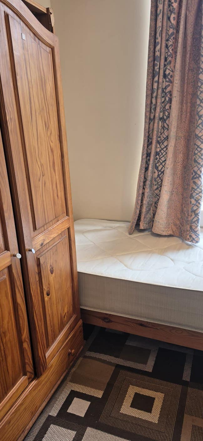 Bright Single Room in Barking (IG11) Main Photo