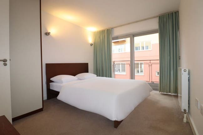 Stunning En-Suite Double Room in North Greenwich Main Photo