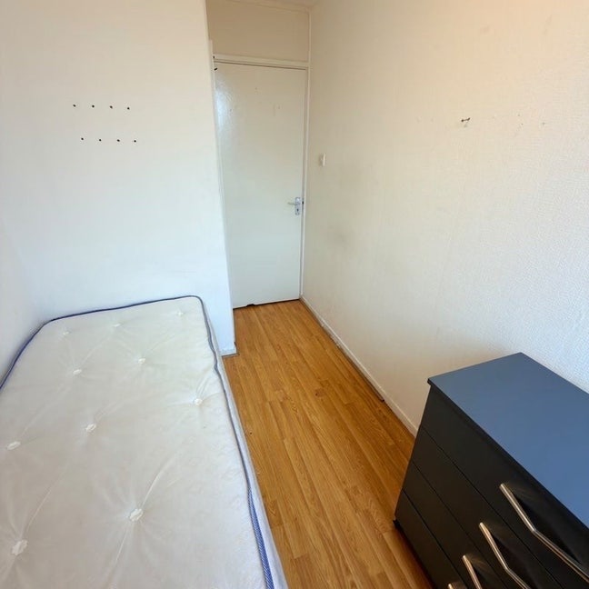 ✨🛏️ Single Room to Let in - Vauxwall 5 Main Photo