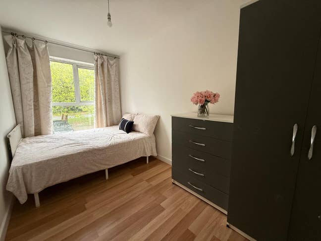 Modern Co-Living Space on Bradwell Common Boulevar Main Photo