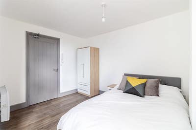 Utility Bills at &pound;30 Per Month Main Photo