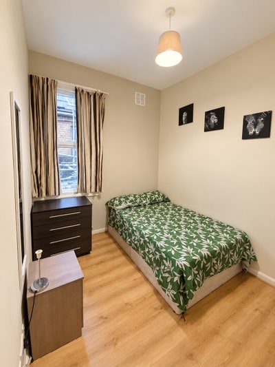 🏡 Double Room in SW18 | Bills Included Main Photo