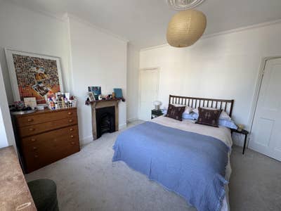 Large Double in 2 Bedroom Home - Female pref Main Photo