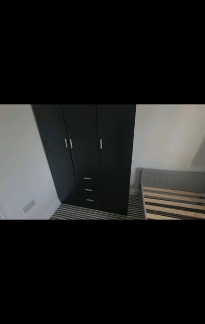 Bright Single Room Furnished *Negotiable*  Main Photo