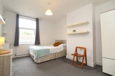 Available 5th September  2026 All bills included Main Photo