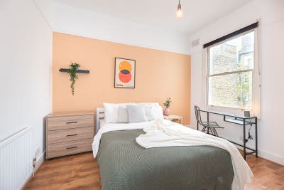 Brixton Double Bedroom Main Photo