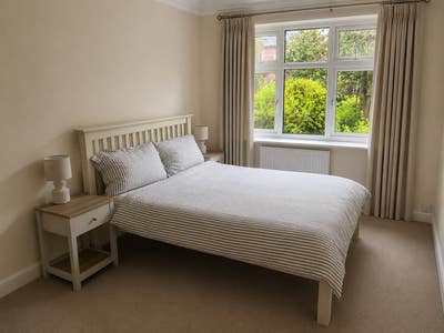Lovely double room available in Ashley Cross Main Photo