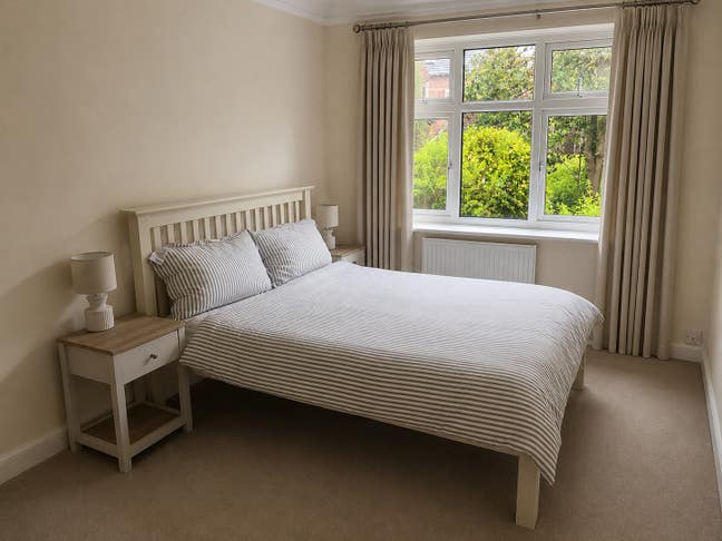 Lovely double room available in Ashley Cross Main Photo