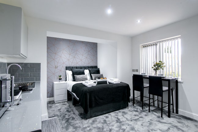 Celeb Style Living Ensuite Room Available Now B31 Main Photo