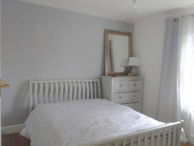 Double room available with additional study room Main Photo
