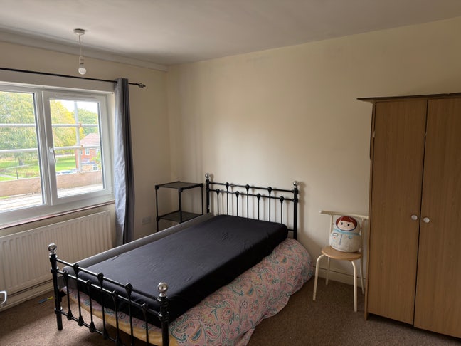 Room for Rent Main Photo