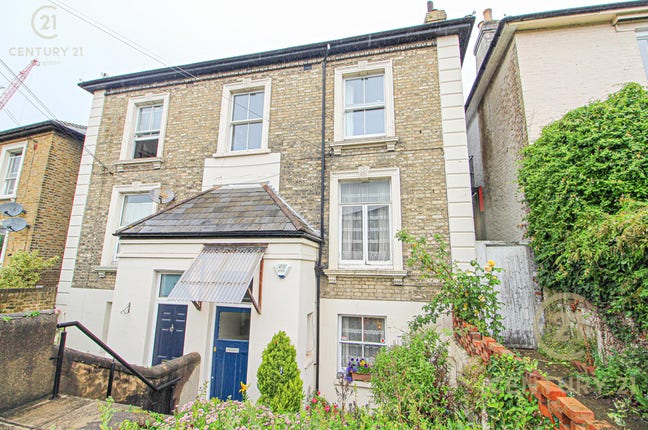 Room Available in Kingston Upon Thames &pound;725monthly Main Photo