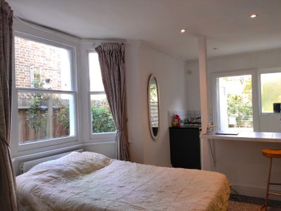 Studio With Own Private Garden Main Photo