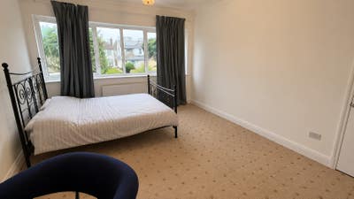 Fully Furnished Ensuite & Studio Rooms in Edgware  Main Photo