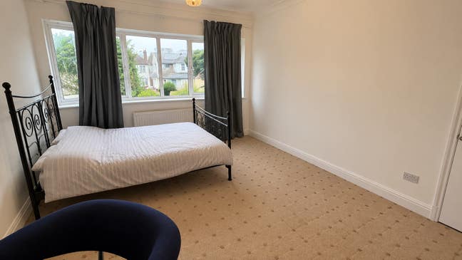 Fully Furnished Ensuite & Studio Rooms in Edgware  Main Photo