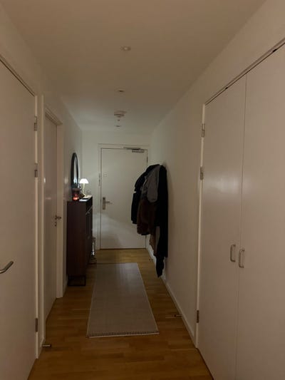  Double Bedroom with Ensuite in a Cozy Modern Flat Main Photo