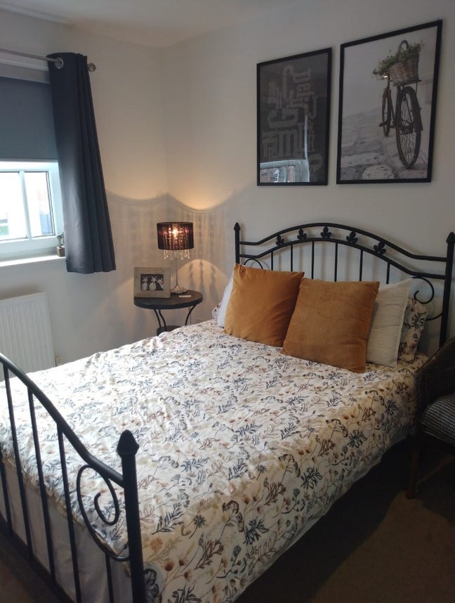 Luxury house share Main Photo