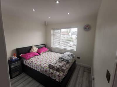 Spacious Double Bedroom to Rent in Ruislip HA4 Main Photo
