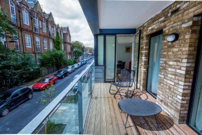 Double Room w/ Private Bathroom Available Mid Nov  Main Photo