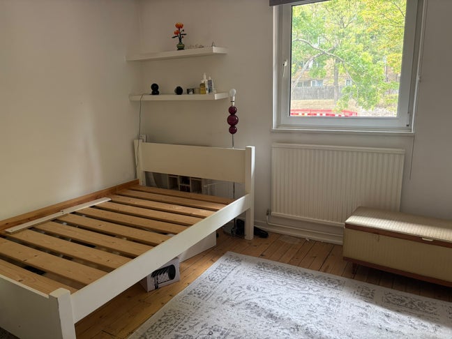 Bright spacious double room in Archway Main Photo