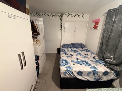 Double room rent in slough  Main Photo