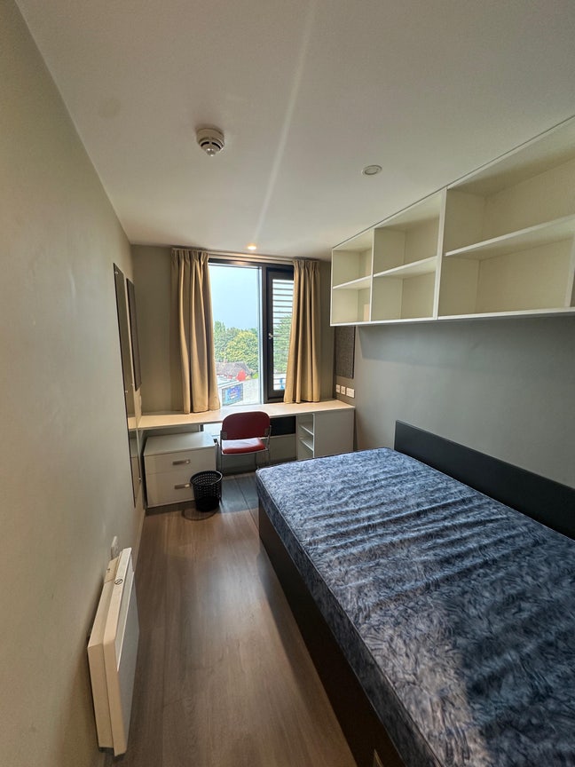 En-suite room in City Center -Millenium View Main Photo