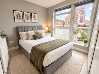 😍Ensuite + Private Balcony Room in Canary Wharf😆 Main Photo