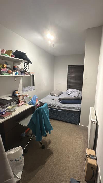 Room available Main Photo
