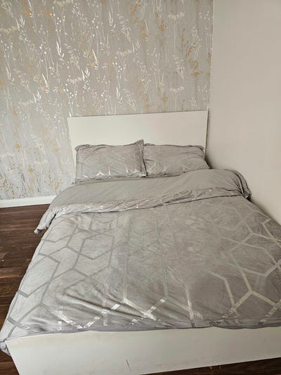 Cosy and Comfortable Room Main Photo