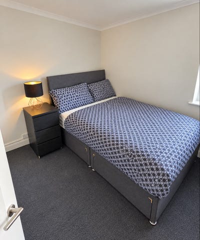 Cosy Warm Room near to Midland Met Hospital Main Photo