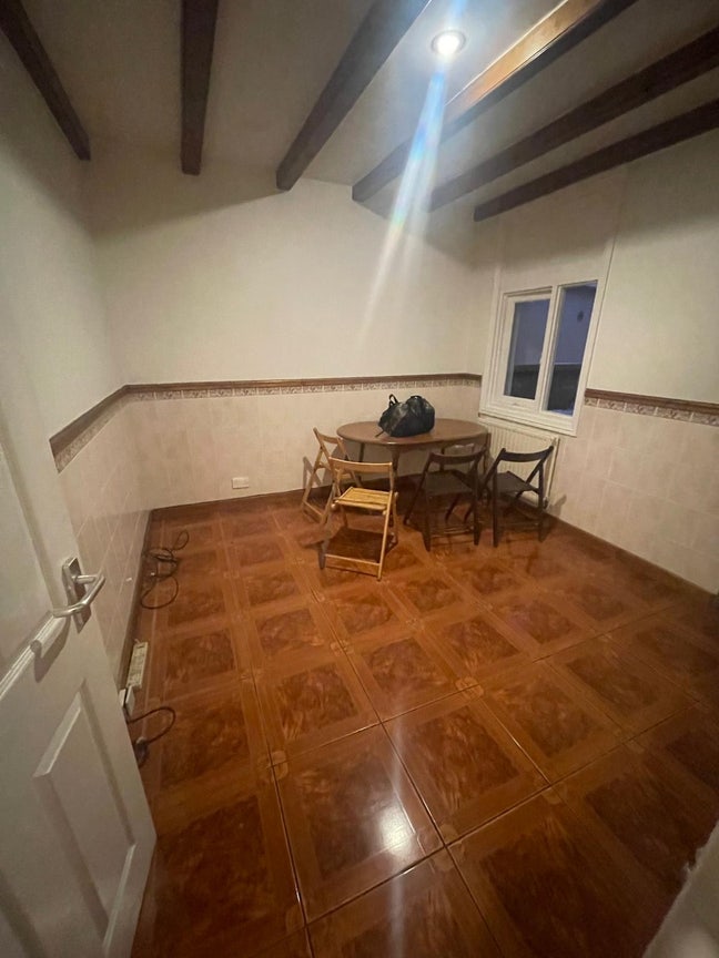 Single room for rent  Main Photo