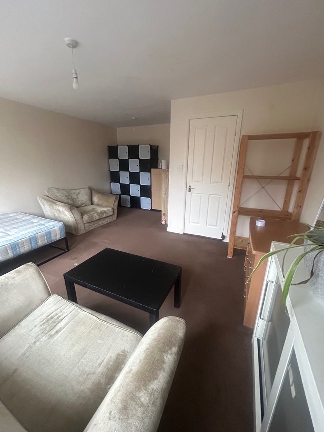 Room Main Photo