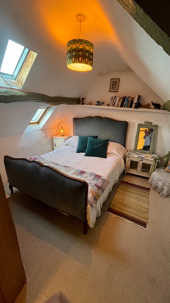 Cosy home with views Main Photo