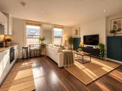 Bright 3-Bed Split-Level Maisonette, Fulham Main Photo
