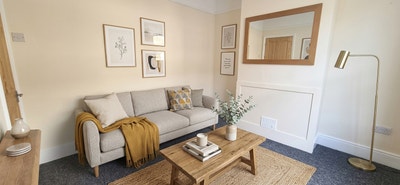 Self Contained 2 Bed House Southsea Main Photo