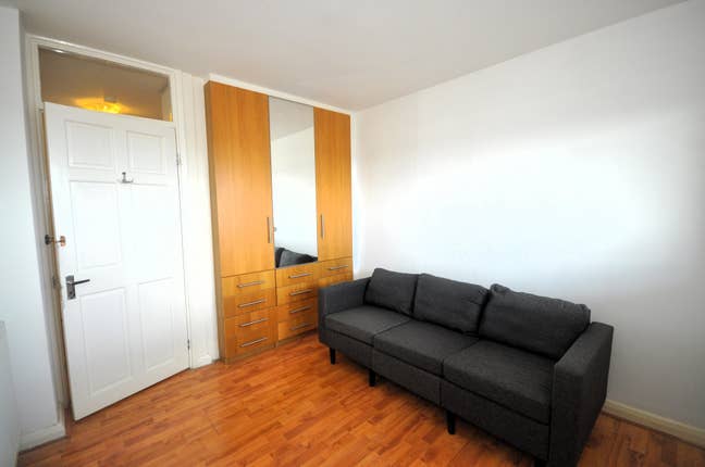 Spacious 2 Bedroom Flat Near Ucl - Part Bills Incl Main Photo