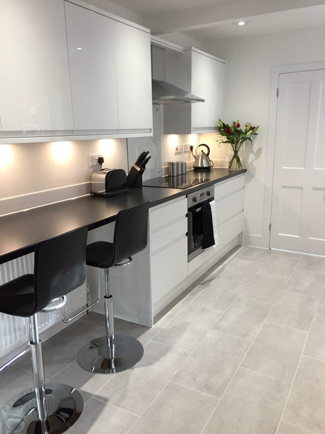 All girls house- double room for rent Main Photo
